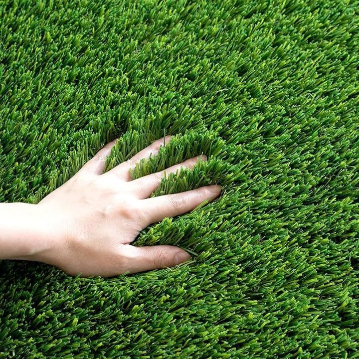 artificial-grass-cleaning
